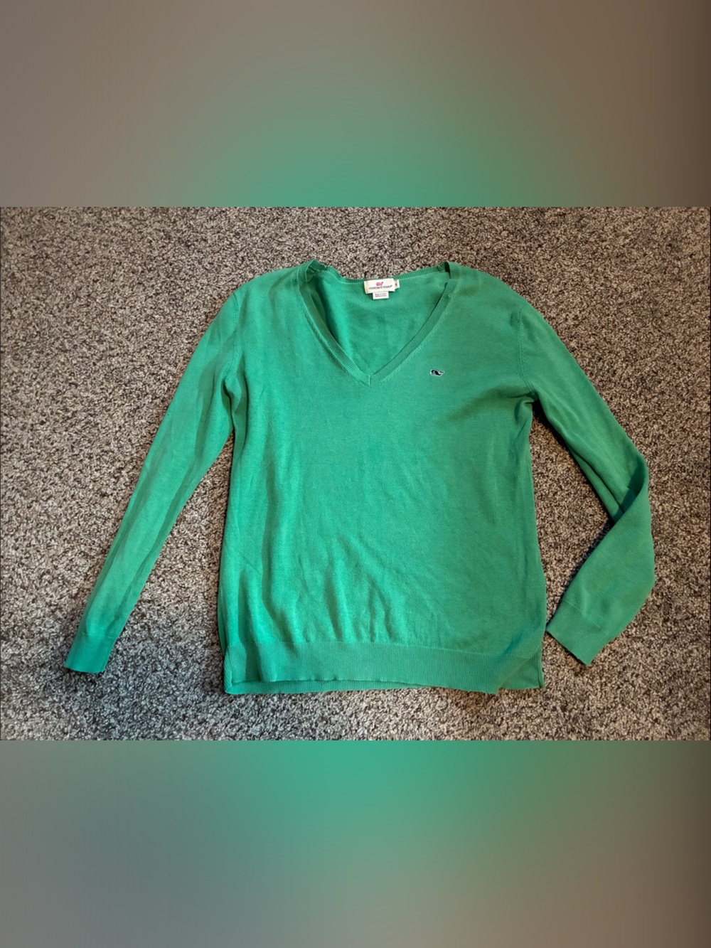 ⭐️ VINEYARD VINES Green Women's V-Neck Sweater